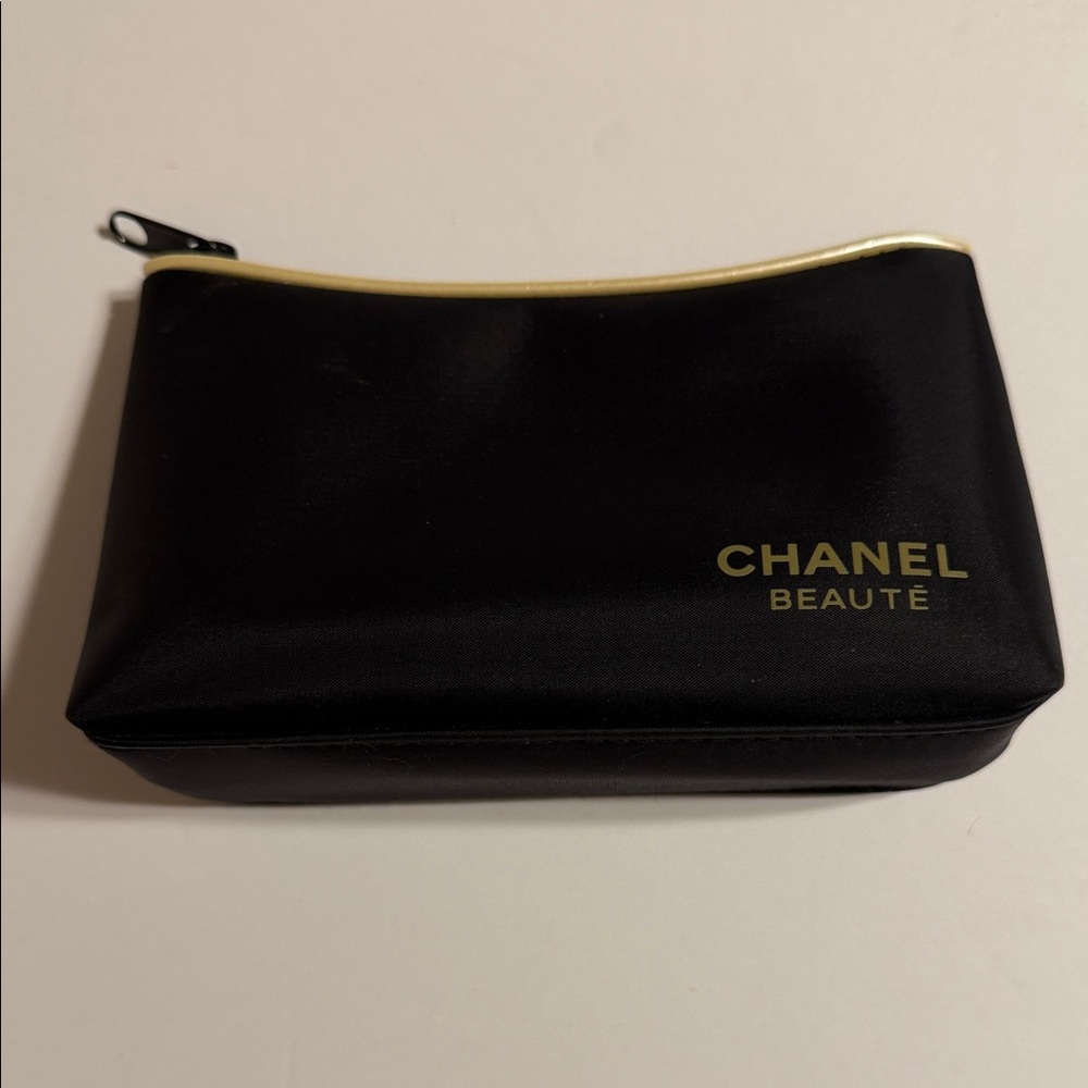Chanel Beauté Black and Gold Pouch Nylon Fabric ZipperedCosmetic Makeup Bag NWOT